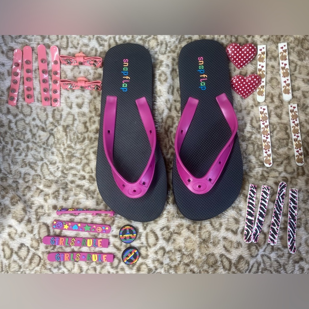 Snap flap flip flops